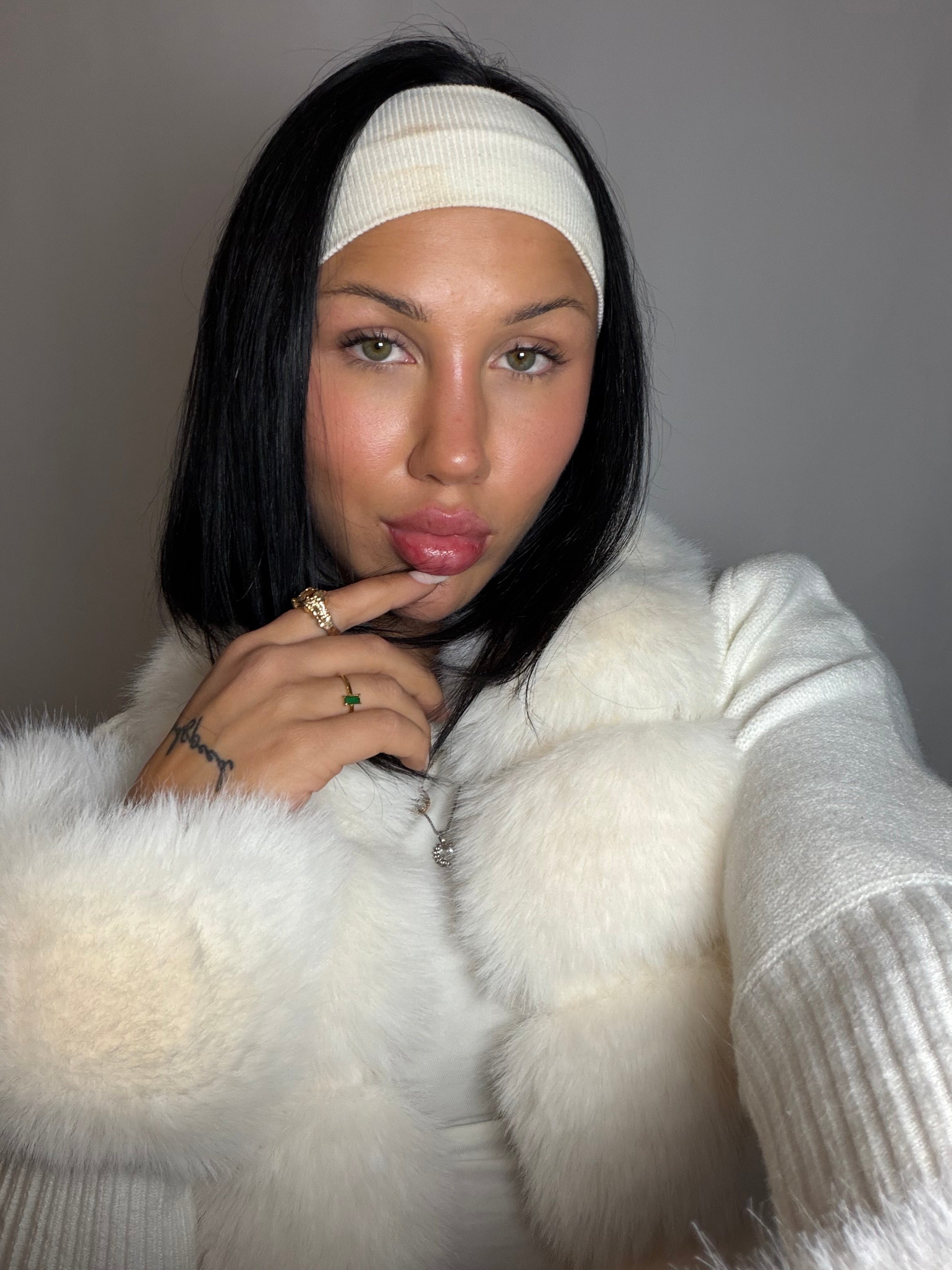 Furry Cashmere Knit - White